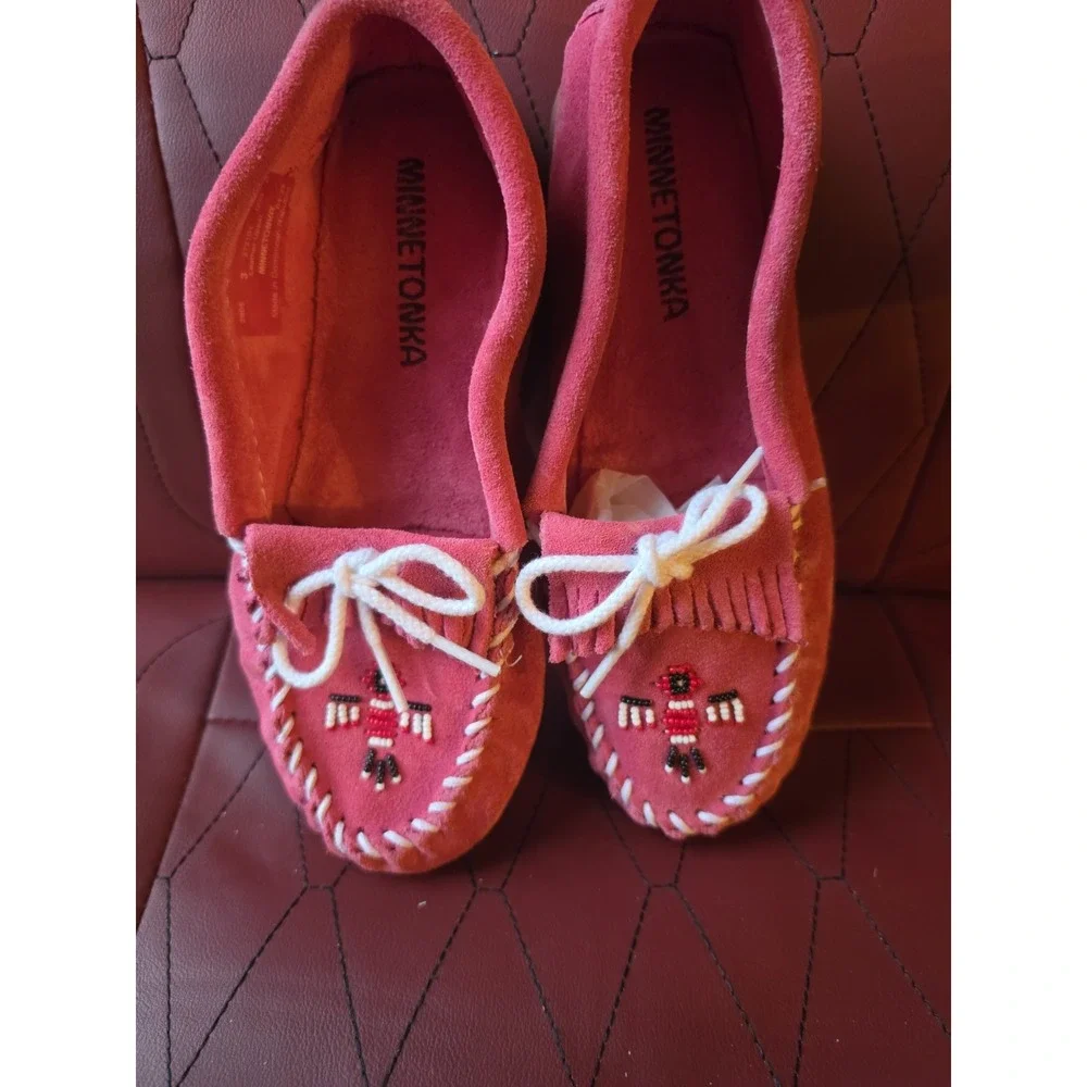 MINNETONKA  Thunderbird  Moccasins  Beaded/Fringe Girls 3  PINK